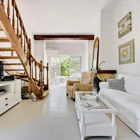 Appartamento Village De Silhouette-3 By Interhome